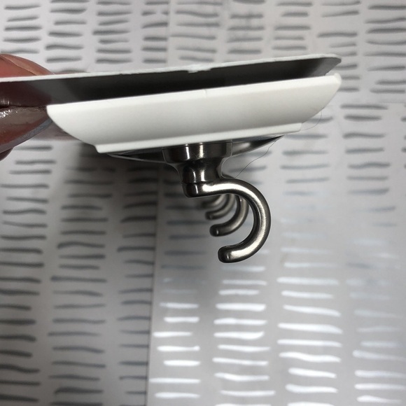 3M Command - Picture 4 of 6